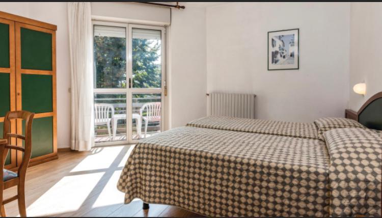 Rta Doria Aparthotel Garda  Exterior photo